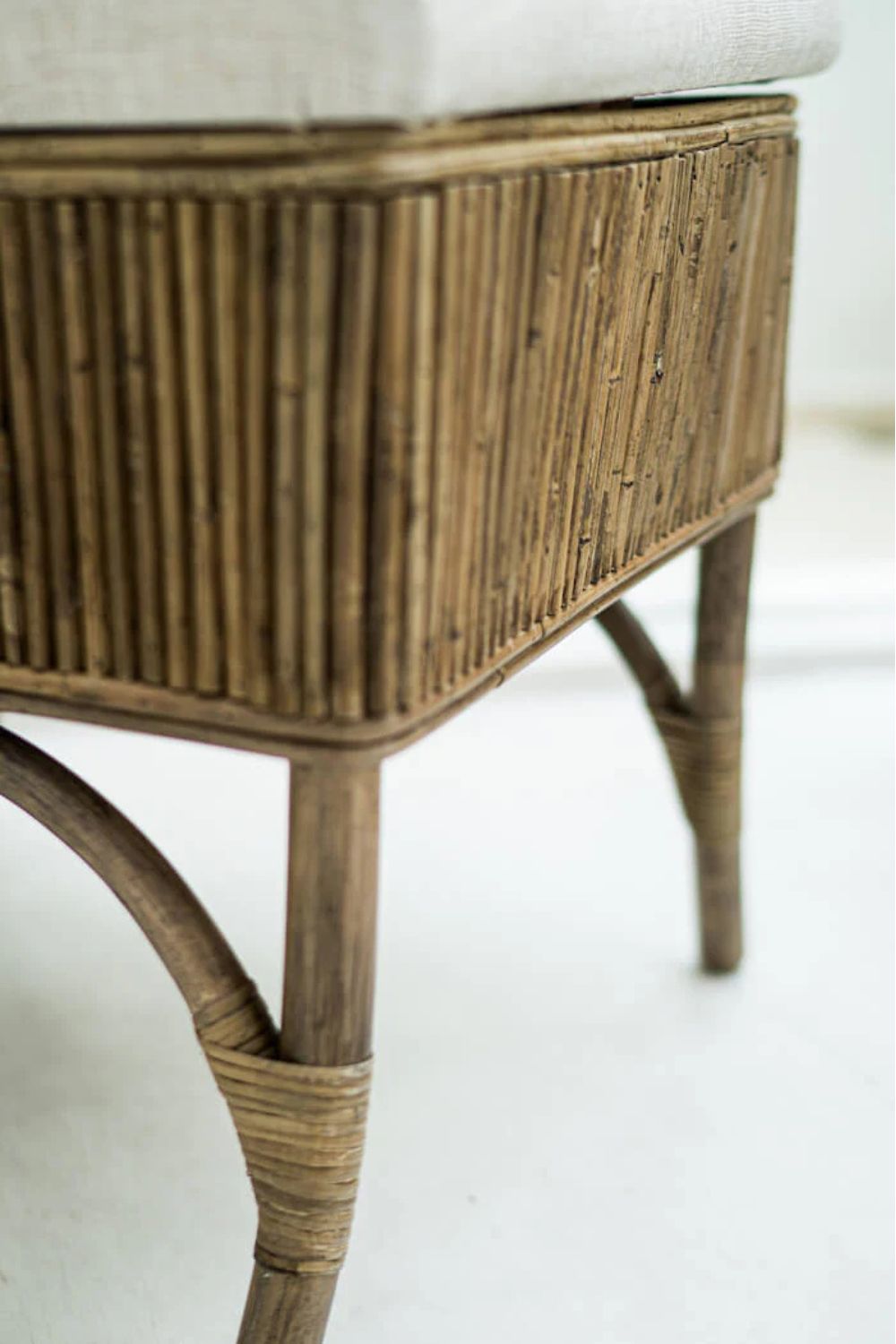 TEGAL LEVI CHAIR BROWN