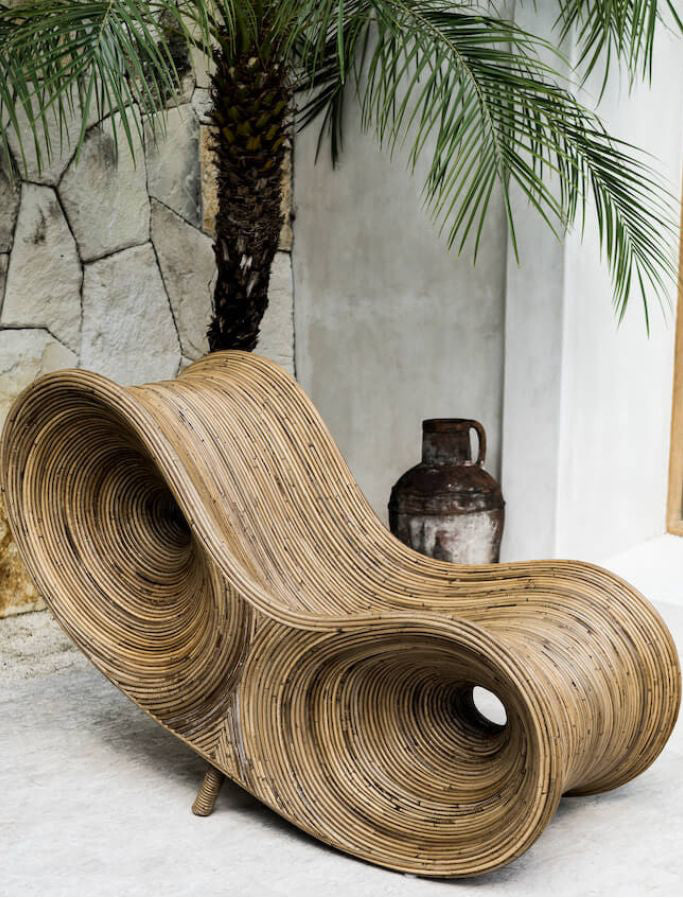 Brown rattan sun lounger -Tegal Robin ergonomic sunbed for poolside or garden, eco-friendly outdoor furniture