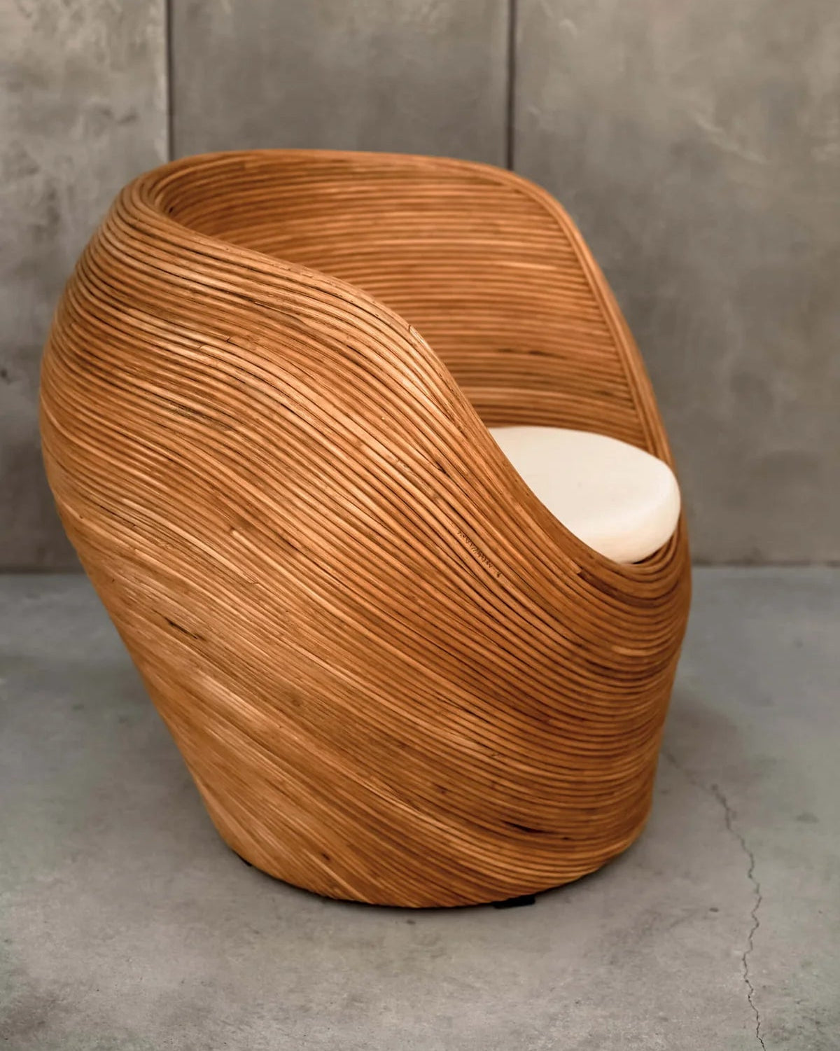 TEGAL ARMCHAIR BROWN