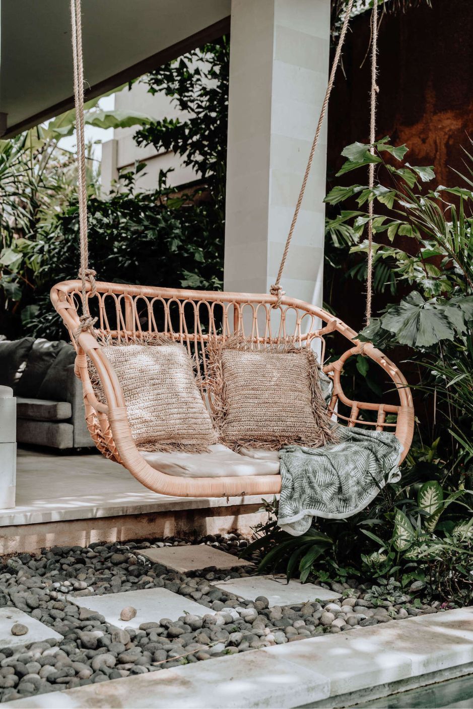 Koboo double handmade durable natural rattan hanging chair for indoor living rooms, covered terraces, patios, balconies, and outdoor gardens