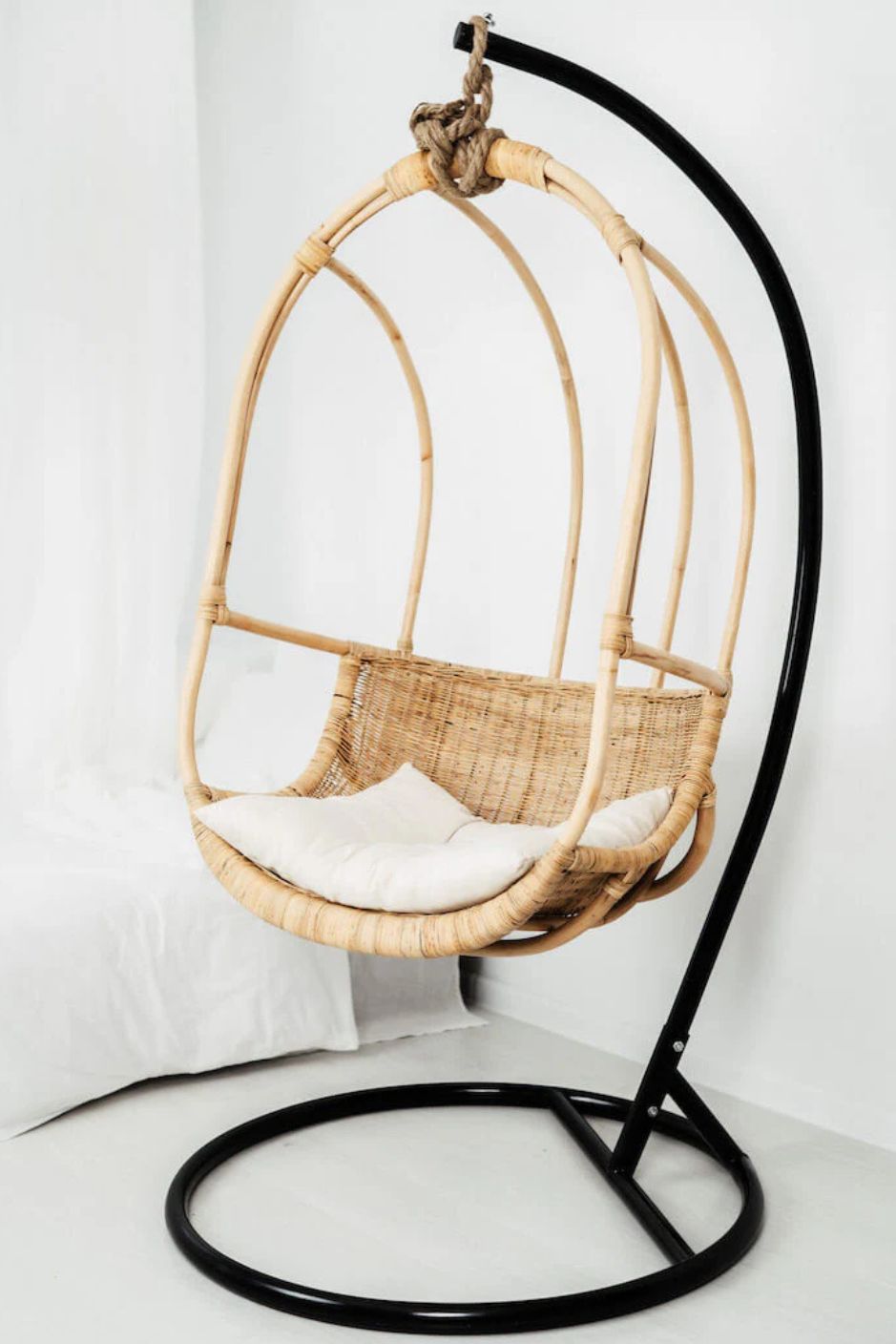 Koboo double handmade durable natural rattan hanging chair for indoor living rooms, covered terraces, patios, balconies, and outdoor gardens