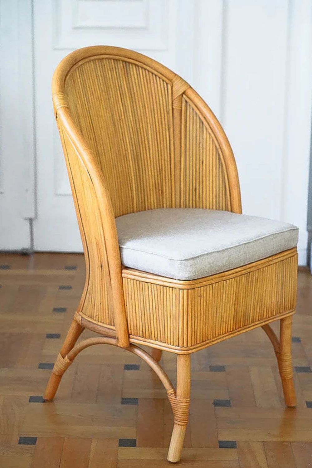 TEGAL LEVI CHAIR BROWN