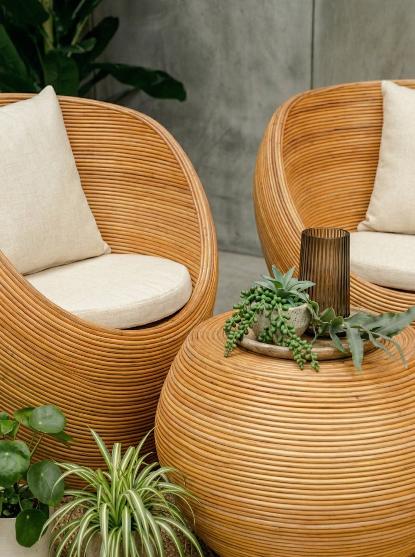 TEGAL ARMCHAIR BROWN