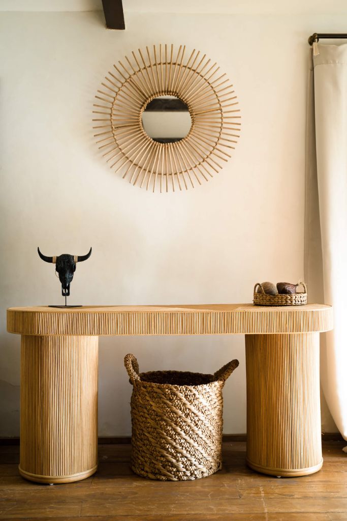 TEGAL KACA CONSOLE TABLE